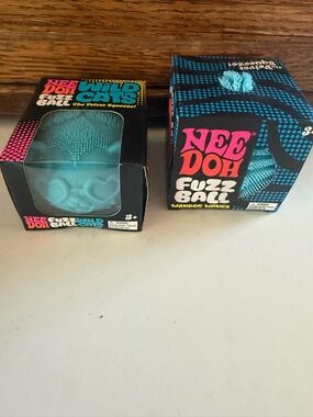 NeeDoh Fuzz Ball Toy & Teal Wild Cats Pack
